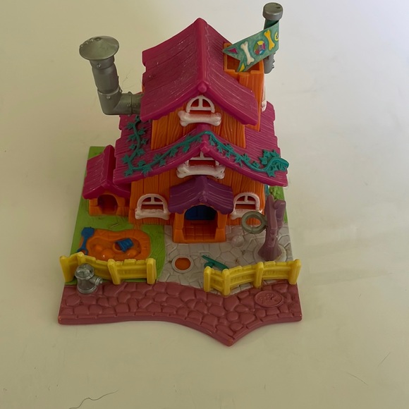 Polly Pocket Other - Polly Pocket vintage house 3.5 x 3.5 x 4